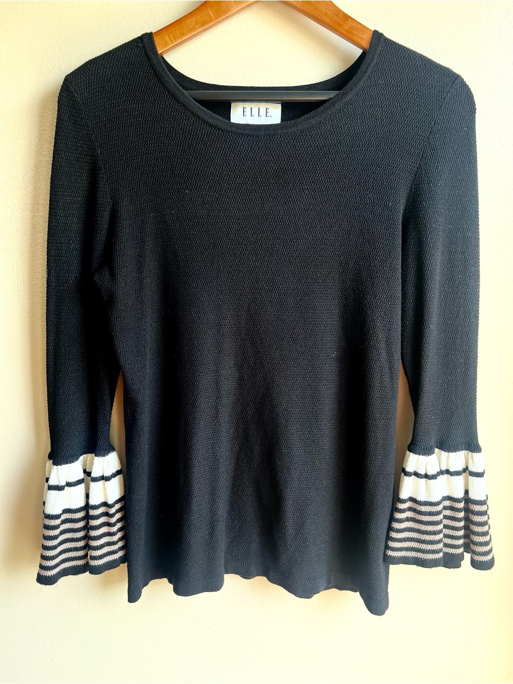 ELLE Black Textured Knit Bell Sleeve Striped Cuff Sweater Top Size Small